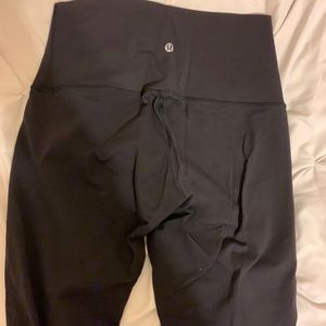 Lululemon winder under crop
